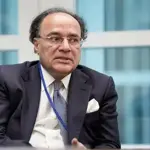 Pakistan expects economy to grow above 4% despite high oil prices, finance minister says