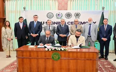 Ishaq Dar witnesses MoU agreement to modernize degree attestation services
