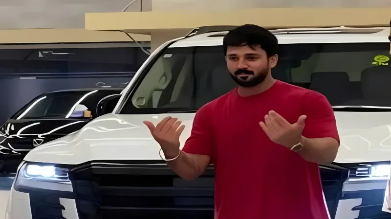 Rajab Butt’s LC300 Land Cruiser seized in Lahore over fake number plate