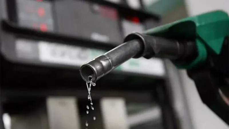 Petrol price falls to Rs376.06 per litre, diesel rises to Rs398.07 - Oil prices, petrol, Petroleum Division, price of diesel
