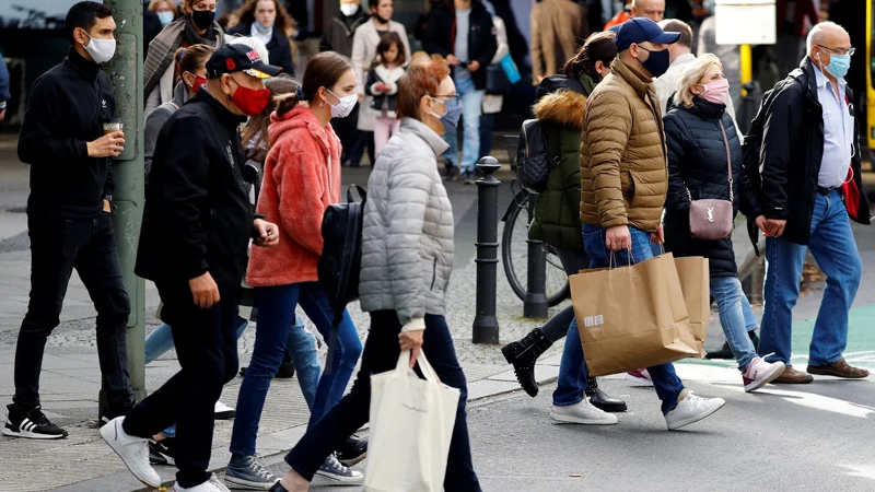 German consumer sentiment slips as inflation worries weigh