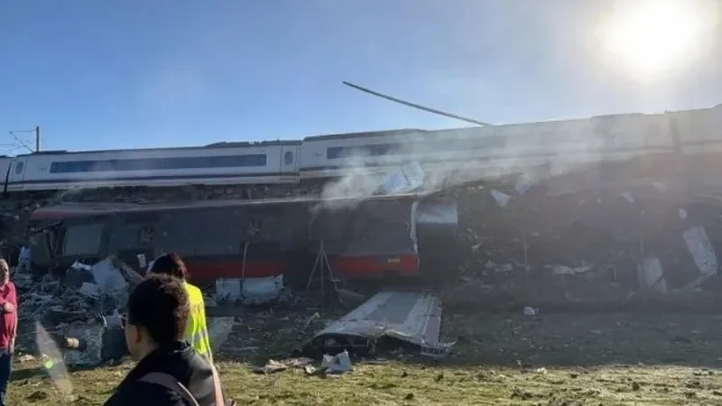 Spain train crash kills at least 10 and leaves dozens injured