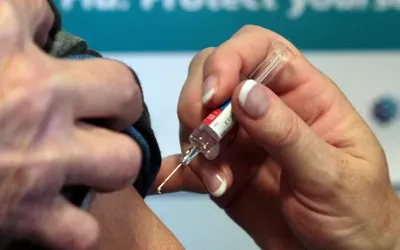 Flu vaccine shortage hits Pakistan; fresh supplies expected by Dec