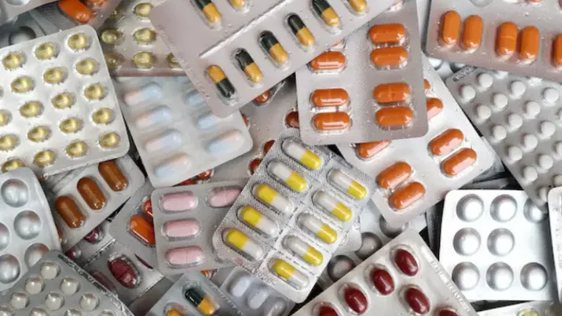 Nine medicines declared counterfeit in Karachi - declared counterfeit, Fake medicines, laboratory tests, nine medicines