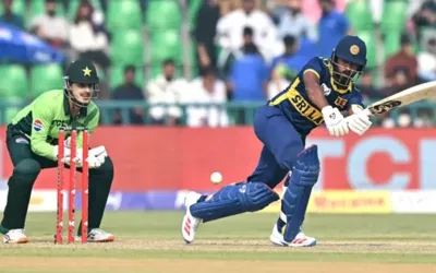 Sri Lanka set Pakistan 326-run target in tri-nation series final