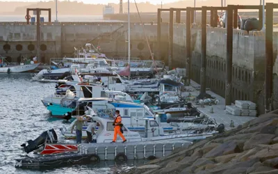 Taiwan and China settle dispute on fishermen's deaths