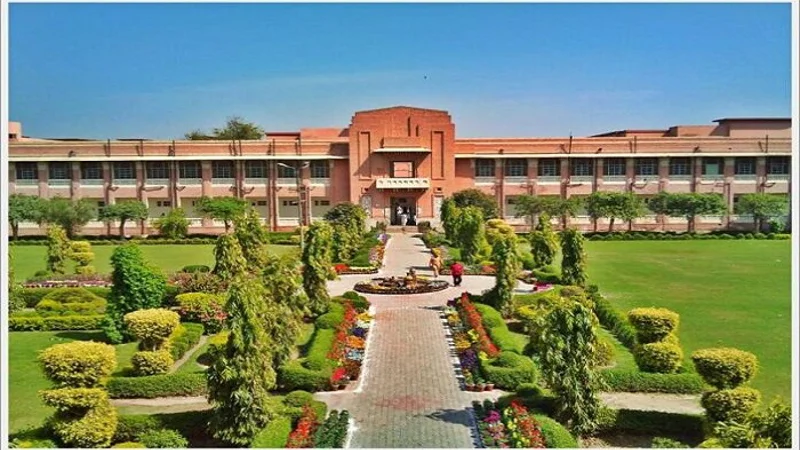 PPP urges Punjab govt to stop relocating two wards of Nishtar Hospital