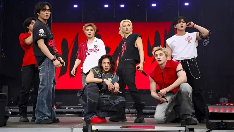 Stray Kids