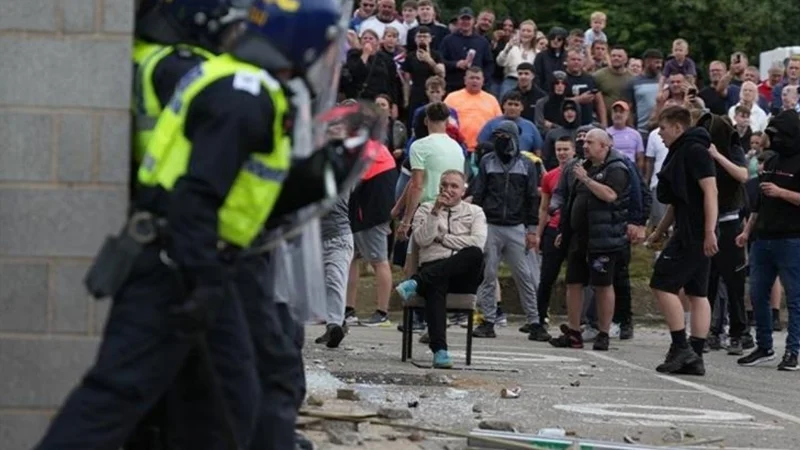 75% of Muslims in UK fear for safety after far-right riots