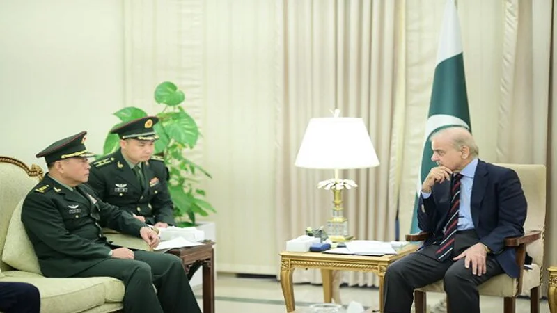 Commander of PLA of China calls on PM Shehbaz