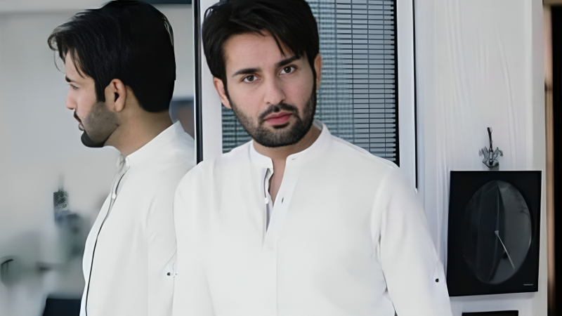 Actor Affan Waheed Reveals Why He Avoids Reading Comments