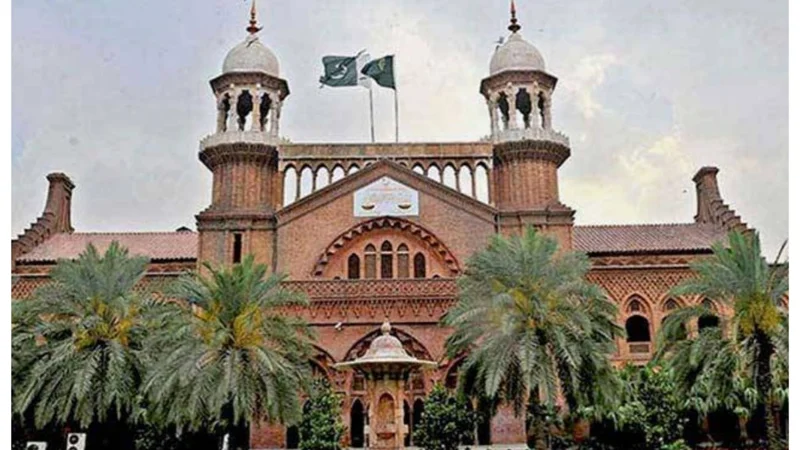 LHC issues notice to govt on plea against decision to close utility stores