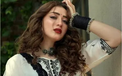 Momina Iqbal Reveals Her Secret to Get Central Roles in Dramas