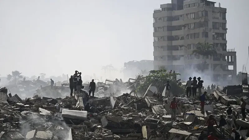 Venezuela earthquake death toll nears 1000, search intensifies for hundreds trapped