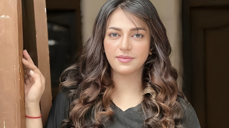 Hiba Ali Khan Advises Young Girls to Delay Marriage Until Age 25