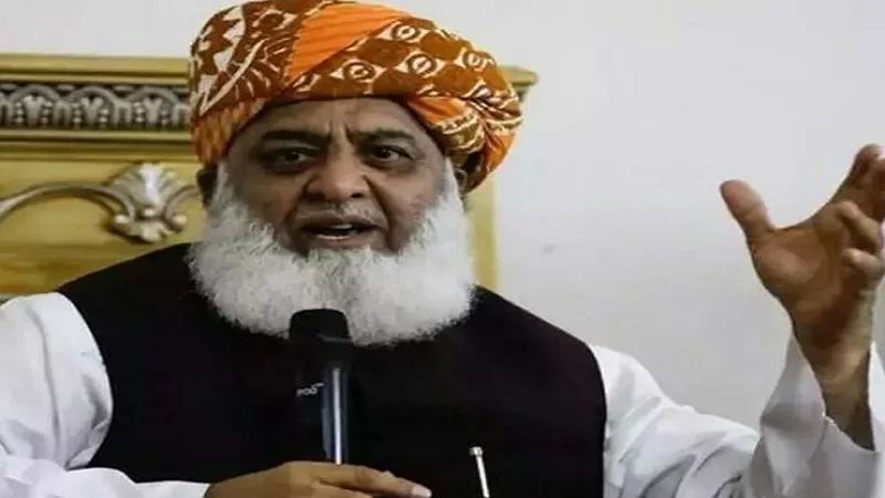 Fazl rejects constitutional amendments, terms them ‘unacceptable and impractical’