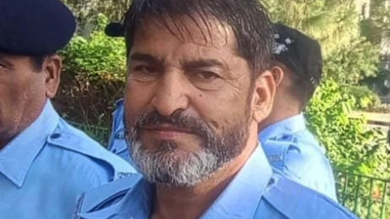 Police constable martyred in violent clashes with protesters