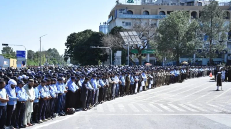 Funeral Prayer of Shaheed Constable Abdul Hameed Shah Offered at Express Chowk
