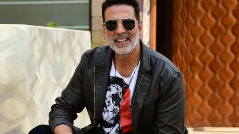 Akshay Kumar Shares He Worked as Peon in Travel Agency Before Becoming Actor