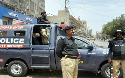 SHO martyred as two rival groups exchange fire in Shikarpur
