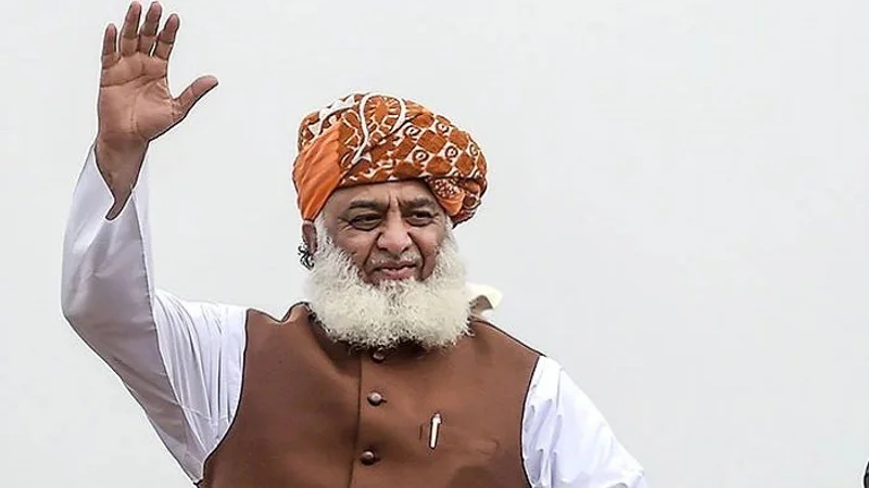 PTI believes Fazl steadfast in his ‘historical’ stance against amendments