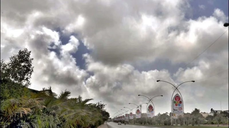 Partly cloudy conditions and sea breeze forecasted for Karachi