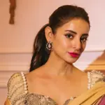 Sarwat Gilani urges young people to consider marriage in their 30s