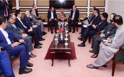 Pakistan, Iran discuss ways to strengthen trade relations, industrial cooperation