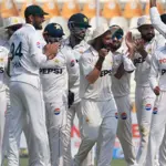 Pakistan defeats England by 152 runs in second Test