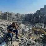 Gaza school targeted by Israeli strike, 17 Palestinians killed