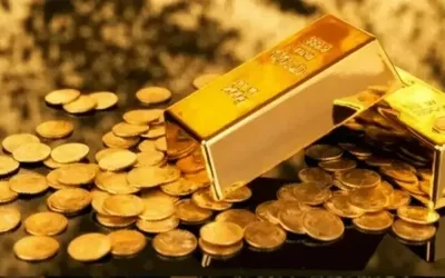 Gold price declines after two-day surge