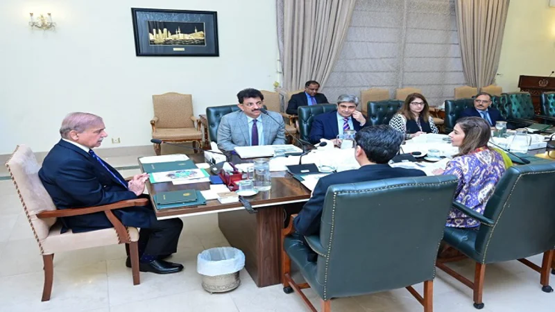PM Shehbaz vows to make Pakistan a polio free country