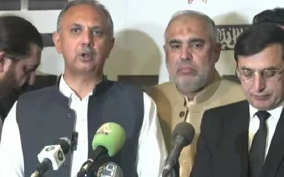 PTI accuses govt of turning parliament into ‘rubber stamp’