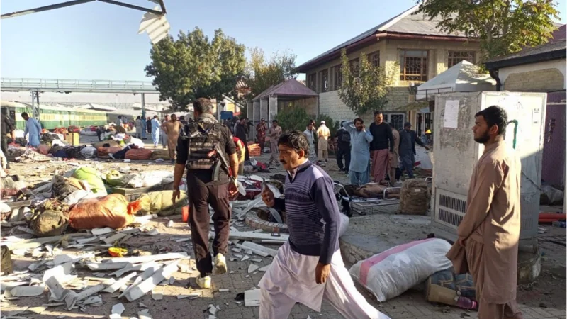 26 killed, 40 others injured in suicide blast at Quetta railway station