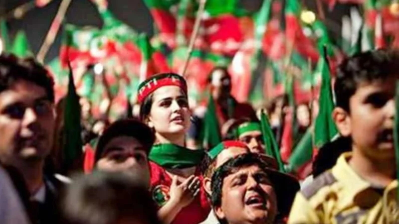 LHC dirests DC to decide on PTI's Minar-e-Pakistan rally
