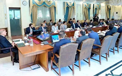 PM Shehbaz directs to expedite action against tax evaders