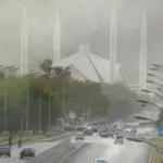 Dry November expected in Islamabad, health hazards from smog