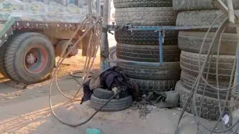 Man dies as dumper tyre burst in Karachi at Puncture shop