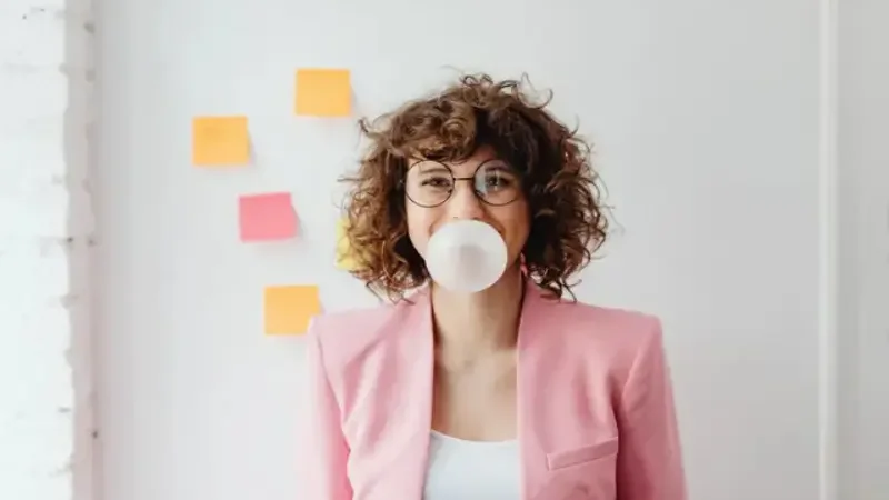 Six benefits of chewing gum