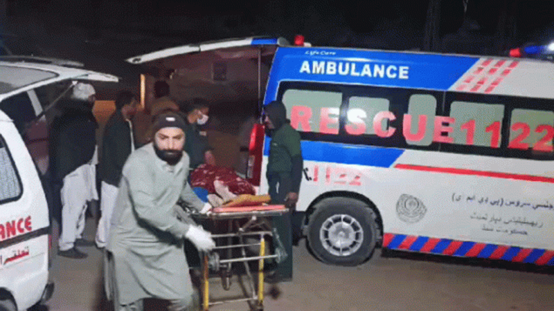 Naushahro Feroze: Van returning from wedding collides with trailer, 8 killed