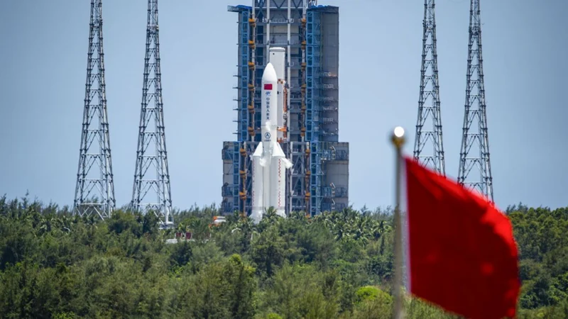 China launches rocket towards far side of moon
