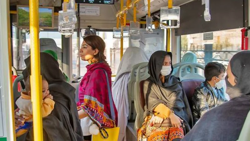 Free bus rides for female students and teachers in Islamabad