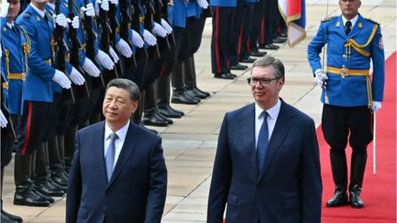 China's Xi Jinping receives red-carpet welcome in Serbia