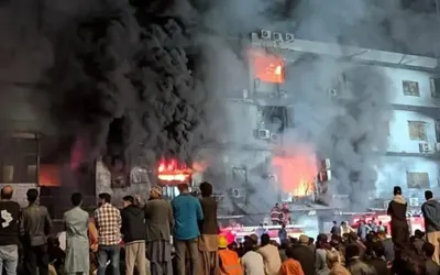 Gul Plaza blaze: Karachi traders announce three days mourning