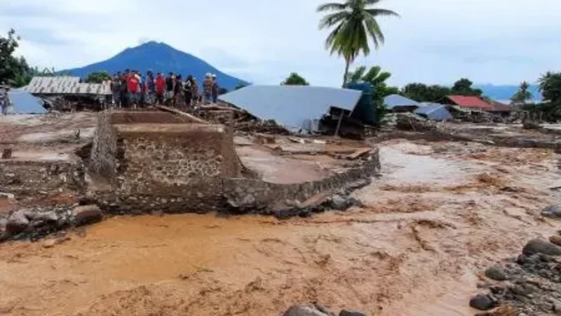 Indonesia: Devastating floods claim 43 lives in West Sumatra, 15 still missing
