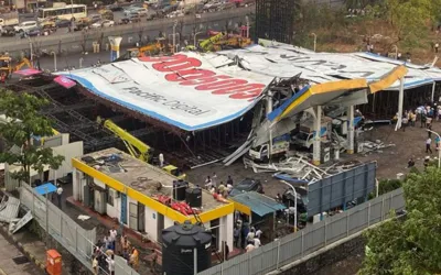 India: Mumbai billboard collapse,14 dead and dozens injured