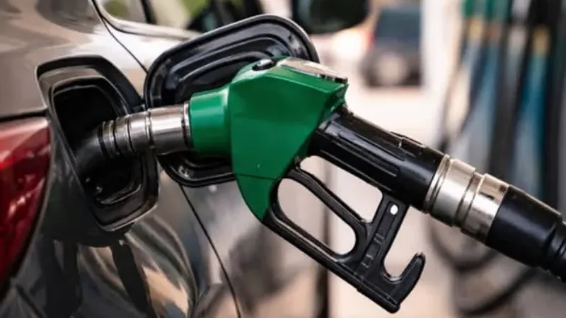 Govt increases petrol price by Rs.0.51, diesel by Rs.1.08 per liter - diesel price, petrol price