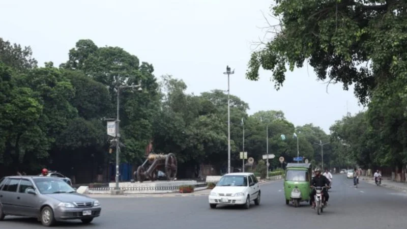 Heatwave in Islamabad, Pakistan to Persist with Temperatures 4-6°C Above Average