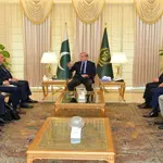 PM urges Turkish firms to expand investment, relocate industries to Pakistan