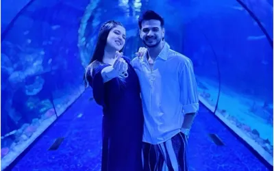 See Photos: Kanwal Aftab Visits National Aquarium Abu Dhabi with Husband